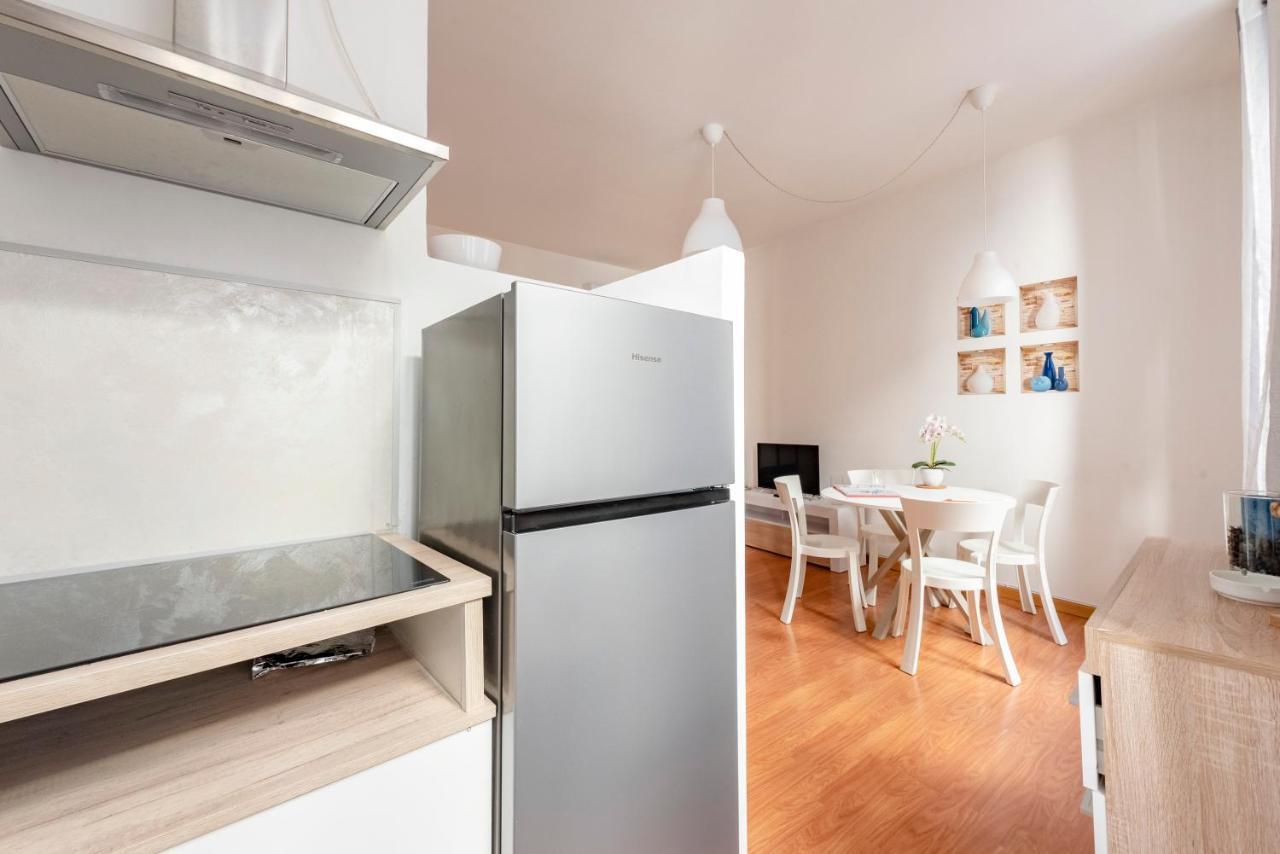 Mazzini 12 Very Central Apartment With Private Garage, Air Conditioning, Wifi, Just 50 Meters From The Beach Rapallo Exterior foto