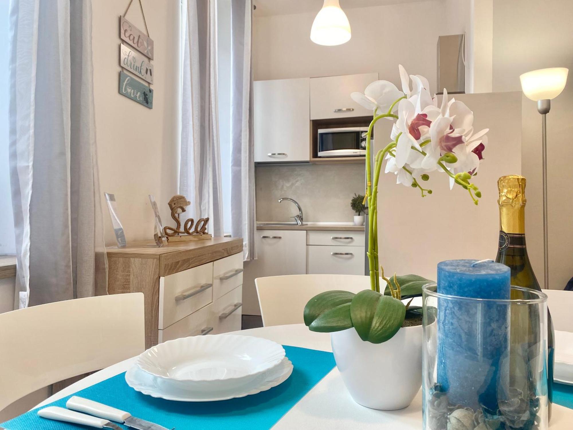 Mazzini 12 Very Central Apartment With Private Garage, Air Conditioning, Wifi, Just 50 Meters From The Beach Rapallo Exterior foto