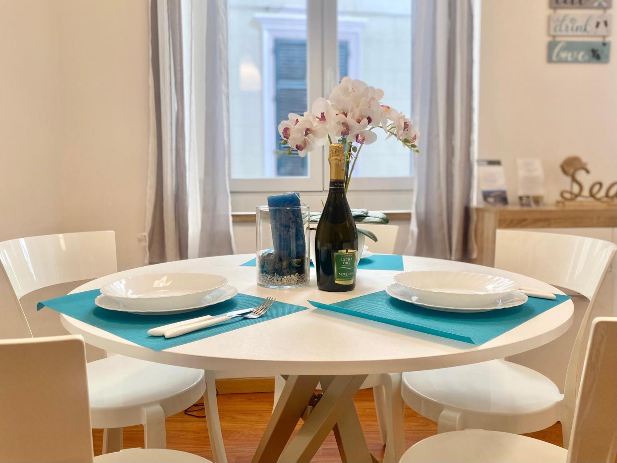 Mazzini 12 Very Central Apartment With Private Garage, Air Conditioning, Wifi, Just 50 Meters From The Beach Rapallo Exterior foto