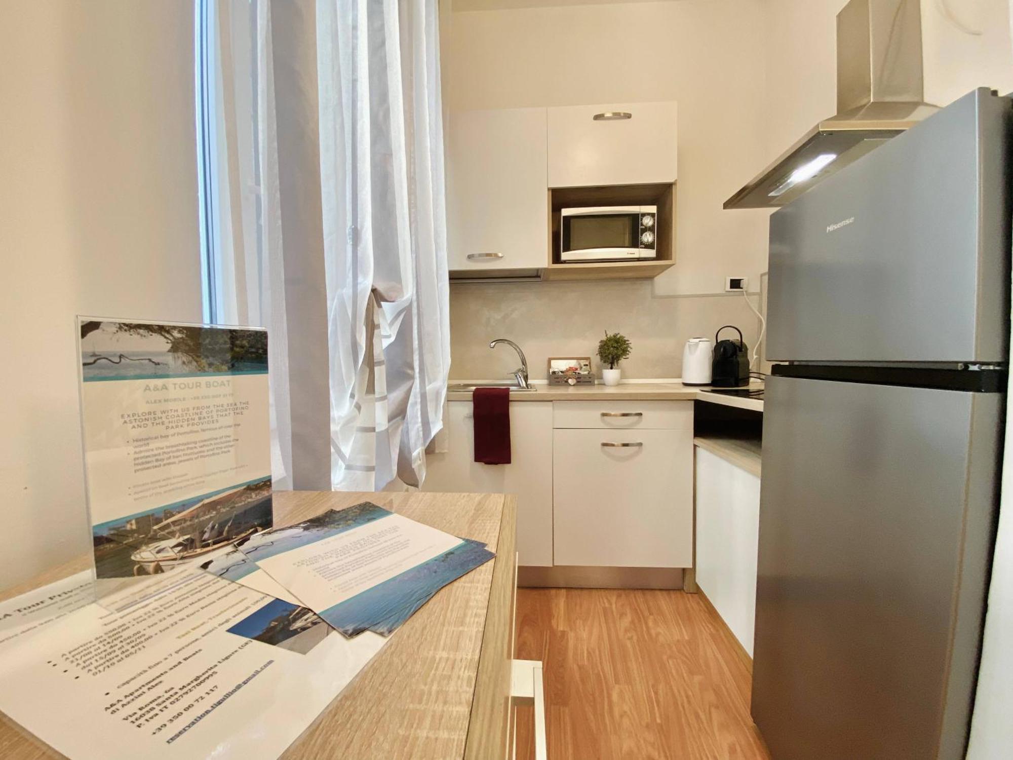 Mazzini 12 Very Central Apartment With Private Garage, Air Conditioning, Wifi, Just 50 Meters From The Beach Rapallo Exterior foto